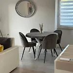 Apartment Peloza 1